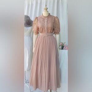 Elegant Lace Maxi Dress in Blush Pink